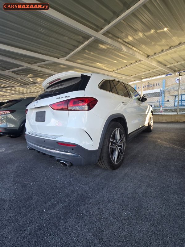 Mercedes-Benz GLA35 AMG Line
