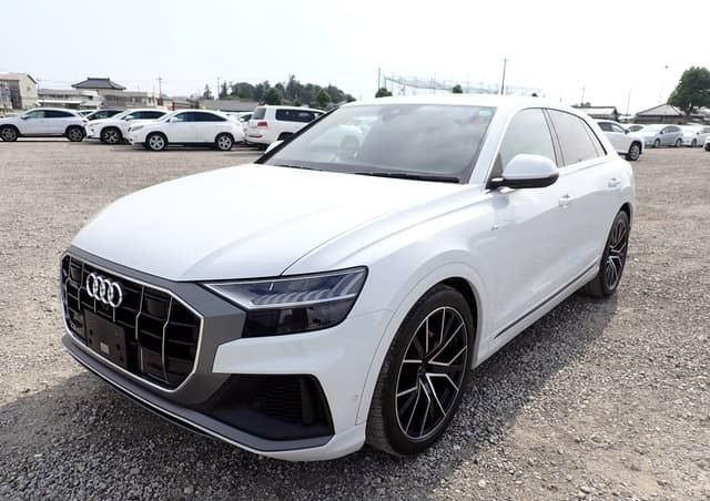 Audi Q8 55TFSI Quattro S Line	