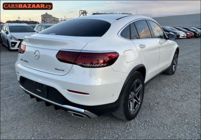 Mercedes-Benz GLC220d AMG Line