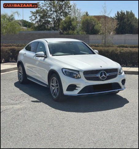 Mercedes-Benz GLC200 AMG Line	