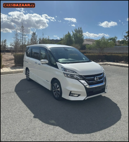 Nissan SERENA HIGHWAY STAR
