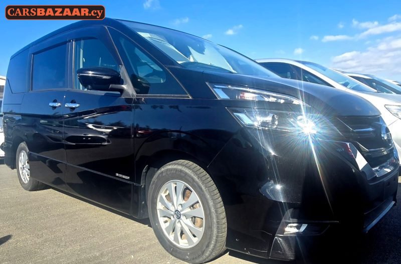 Nissan SERENA HIGHWAY STAR