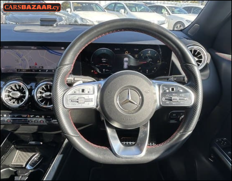 Mercedes-Benz GLA200d AMG Line