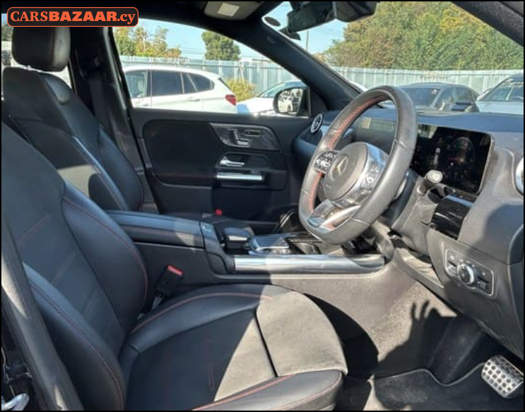 Mercedes-Benz GLA200d AMG Line