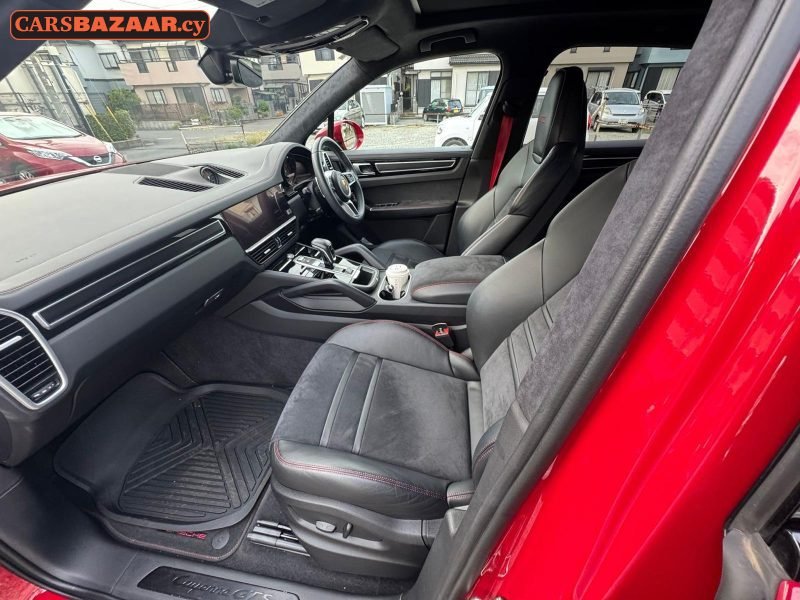 Porsche Cayenne GTS