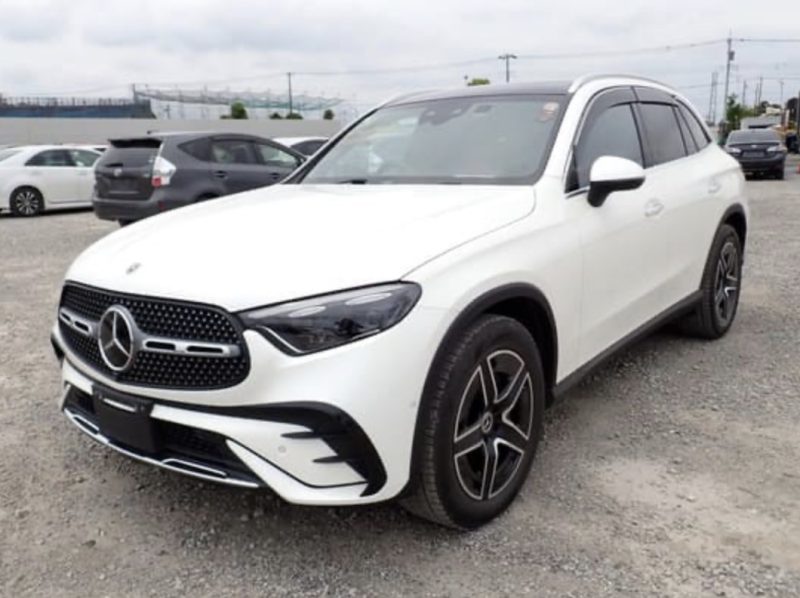 Mercedes-Benz GLC220d AMG Line