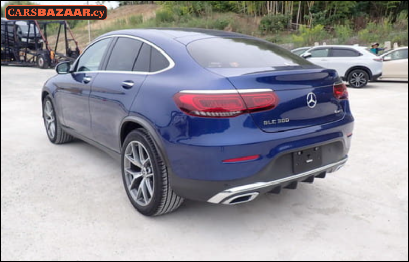 Mercedes-Benz GLC300 AMG Line