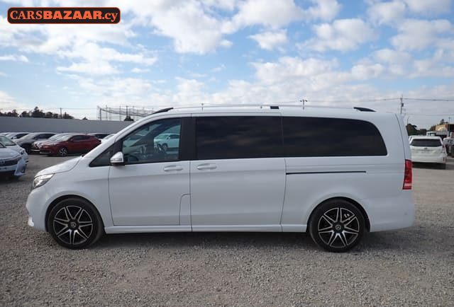 Mercedes-Benz V220d Extra Long AMG Line