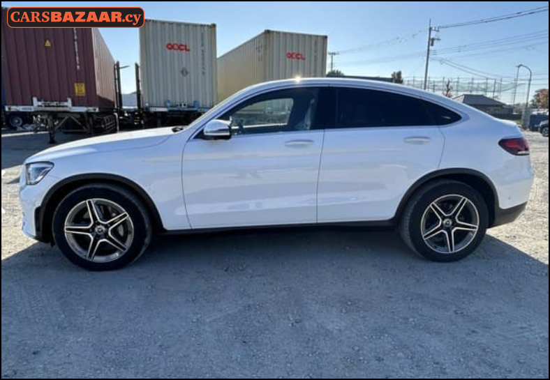 Mercedes-Benz GLC220d AMG Line